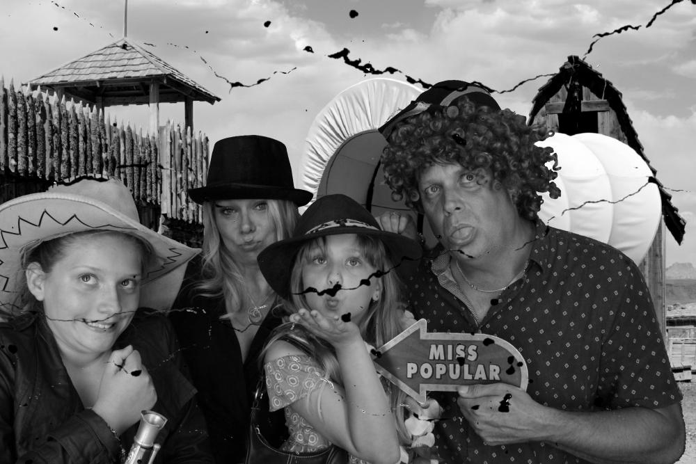 Gary & Julie's Wedding | View more photos from the event at gallery.myphotoboothexperience.co.uk/u/MyPhotoBoothExperienceLtd/Gary-Julies-Wedding
